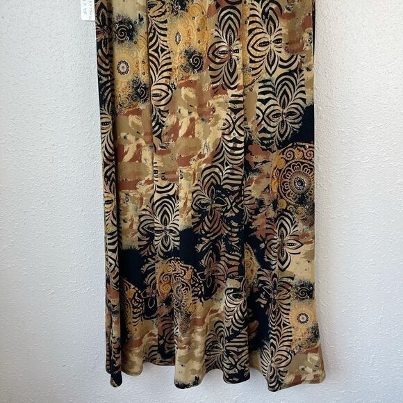 NWT Women’s Dress Skirt Size Small - Picture 2 of 4